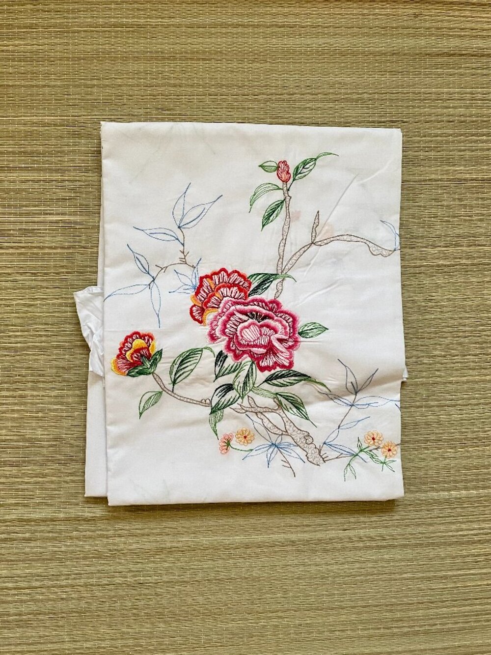Vintage Floral Embroidered Bedsheet